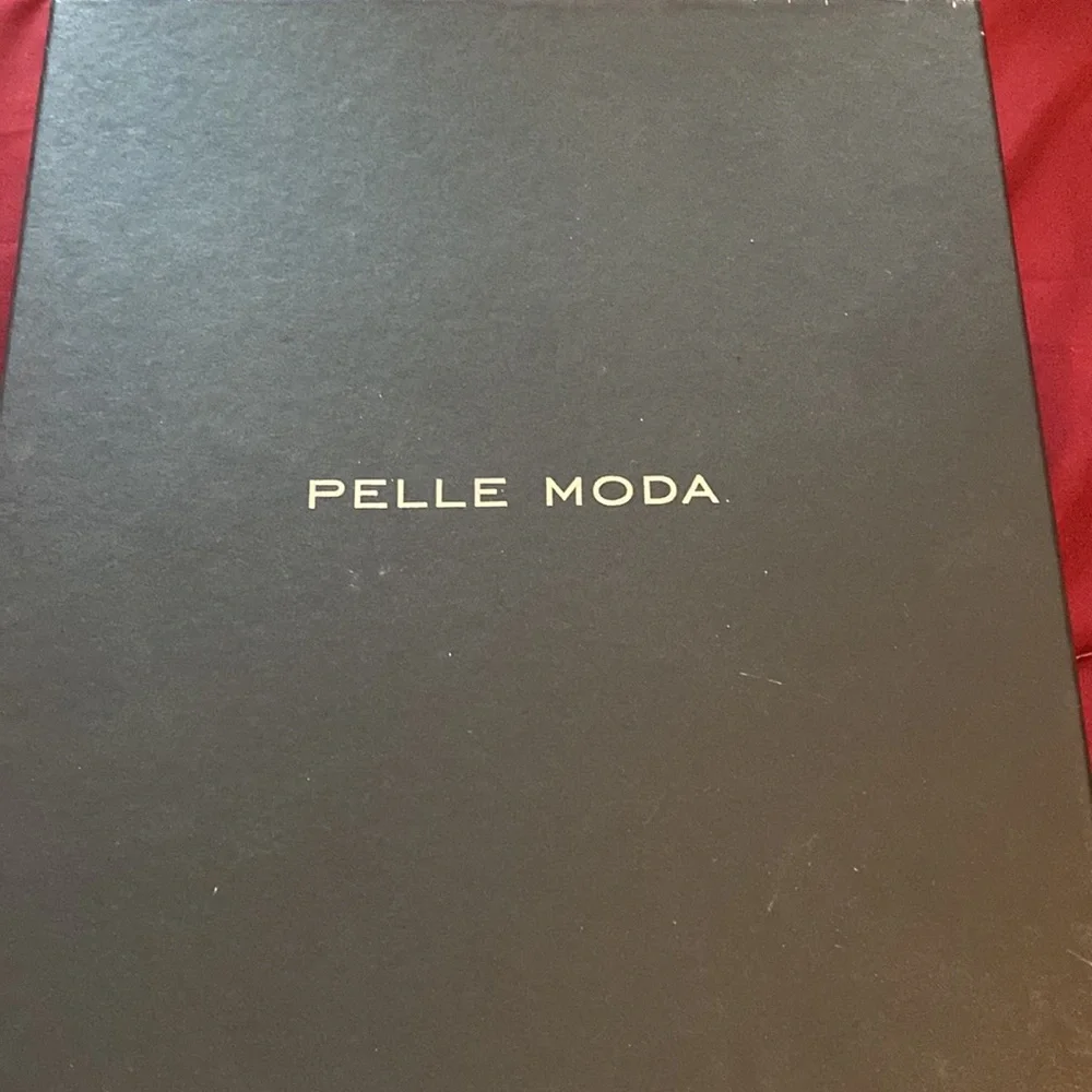 Black, jeweled  4 1/2 inch hill platform sandal! - Picture 4 of 9